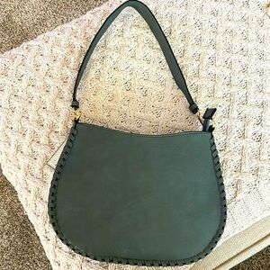 BRAND NEW Jen & Co green purse! Never used!